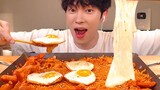 【Mukbang】 SIO Eating Kimchi Fried Rice with Cream Cheese