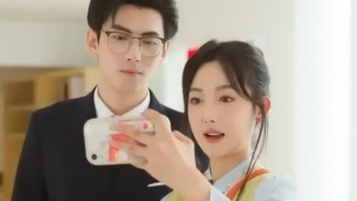 Setelah nikah kontrak, gadis kampung menaklukkan suami CEO dingin dan dimanjakan