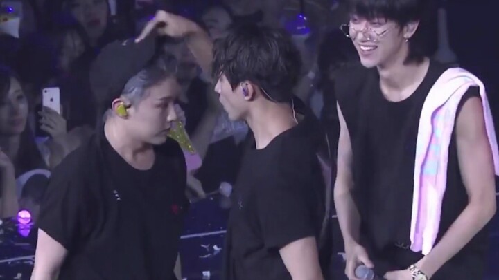 [Chinese subtitles] [SEVENTEEN] The happiest uncle in history is very nice. Husband Seok-soon undoub