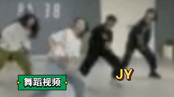 【蒋芸】练舞摇头晃脑的姐好可爱 不要咔我