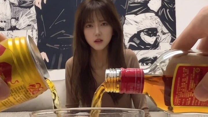 如何应对吵架不认错的女友