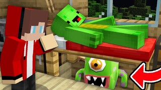 Giant Eye Monster Under The Bed IN MINECRAFT - MAIZEN PARODY MIZEN MAZEN FENDY Baby JJ and Mikey