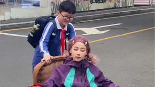Cảm ơn cháu, đứa trẻ tốt bụng.