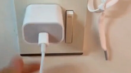 Mỗi món đồ mà đàn anh để lại cho bạn đều có ý nghĩa riêng.