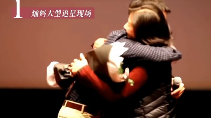 【EXO】Đây là lần ngọt ngào nhất tôi từng thấy, mẹ của Chanyeol đã “đu idol” thành công!!