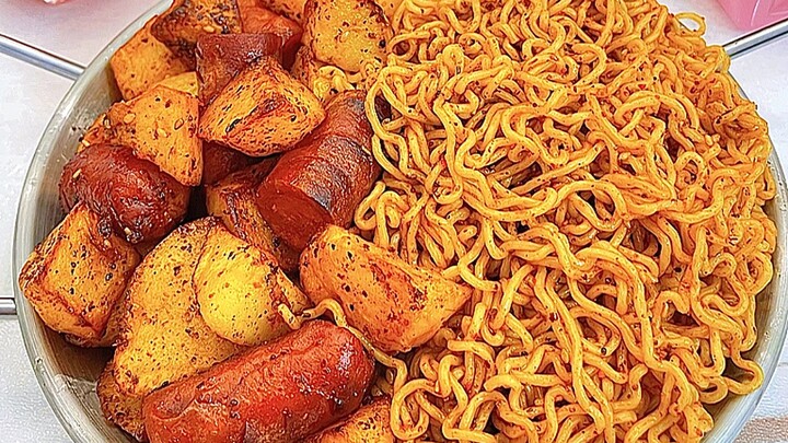 Khi tôi và mẹ đổi khẩu phần ăn cho nhau, cảm giác sẽ như thế nào?