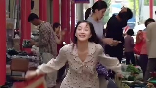 "Zhang Zhexiu, I found some money" "Really, Luo Sisi, you are so promising"