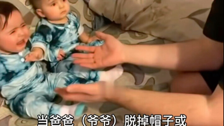 Phản ứng của bé khi bố cạo râu