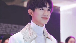 【หรงจื่อซาน】น้องชาย รอยยิ้มเอียงๆ ของนายจะทำให้ใครหลงใหลกันแน่!