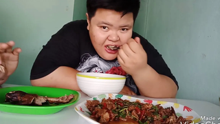 ย่างหนูนาของดีจากยโสธร กะเพราเนื้อรสเด็ด