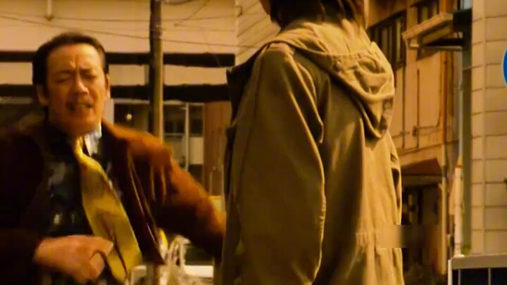 Biết trước sẽ thua nhưng vẫn muốn thử vận may.