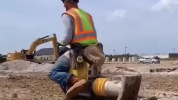 Safety Log: No Safety Hazards at the Construction Site