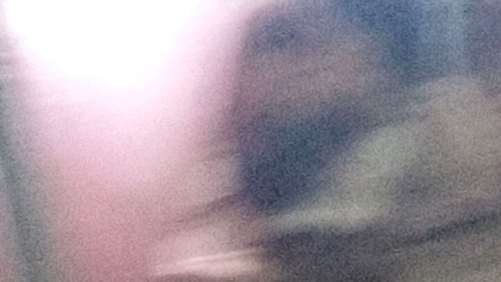 narinig nya nagtatahol yung alaga namin ako ayun napasilip sa bintana