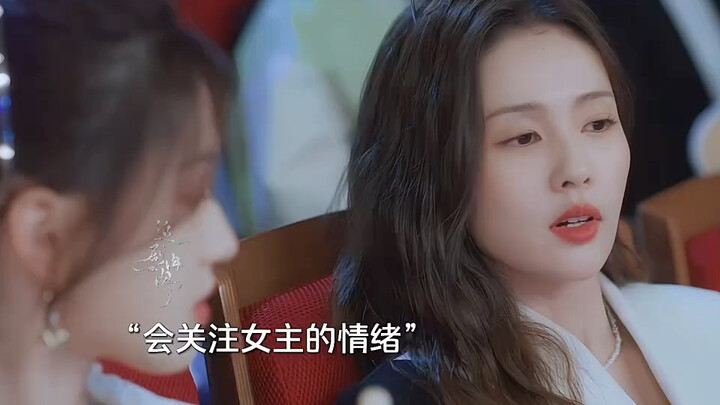 Xiaoyue benar-benar dididik dengan sangat baik. Ibunya seorang bintang besar, pamannya seorang milia