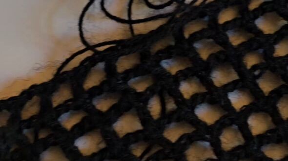 New project in the making 🖤 钩针镂空披肩编织过程 | 新项目启航
