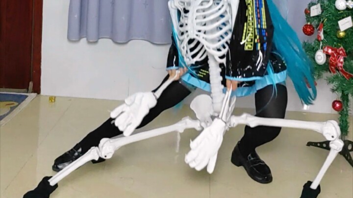 I danced the Corpse Dance with Hatsune Miku