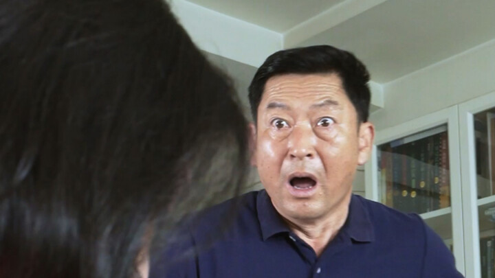 Jangan biarkan mama memasukkan barang ke kamar kamu, kamu nggak pernah tahu apa aja yang bakal dimas