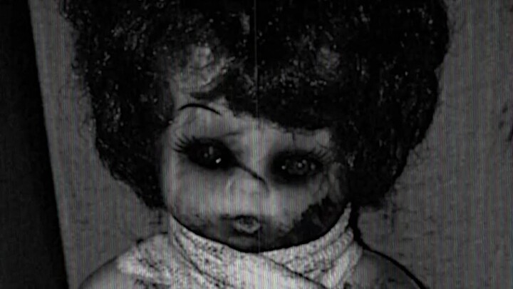 Darkness Under My Bed - Explore The Horrors Lurking Under Your Bed, May Include Creepy Dolls
