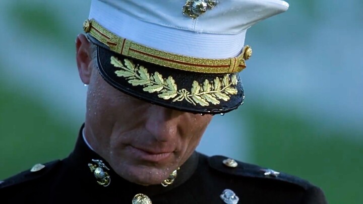 “Anh ta vừa xuất hiện đã khiến bộ phim đổi luôn nhân vật chính, một kẻ phản diện mà chẳng ai có thể 