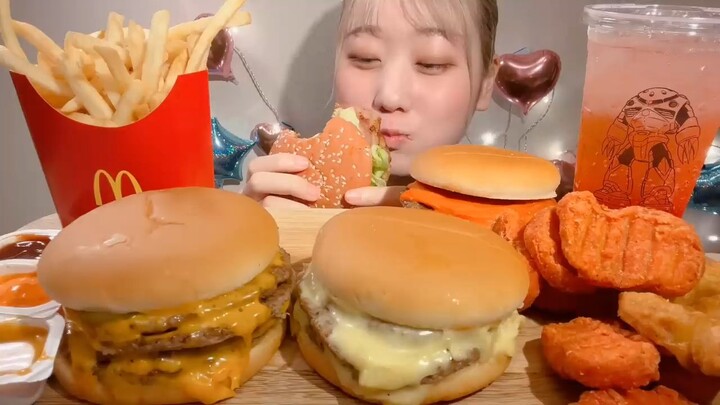 ASMR マック 辛ダブチ トリチ 倍ダブルチーズバーガー  McDonald's【日本語字幕】【咀嚼音_ Mukbang_ Eating Sounds】