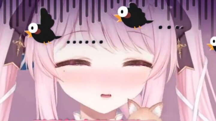 Tôi mở quà tặng của người hâm mộ vào ngày sinh nhật và thấy một "bộ đồ chiến đấu ren"😭Tôi chưa bao g