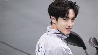 别以为单纯点，就很好追