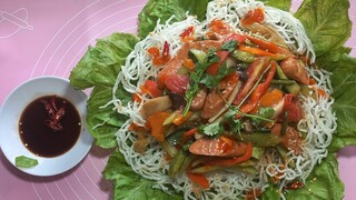 hủ tiếu xào giòn chua ngọt. món chay mới.ngon lạ.