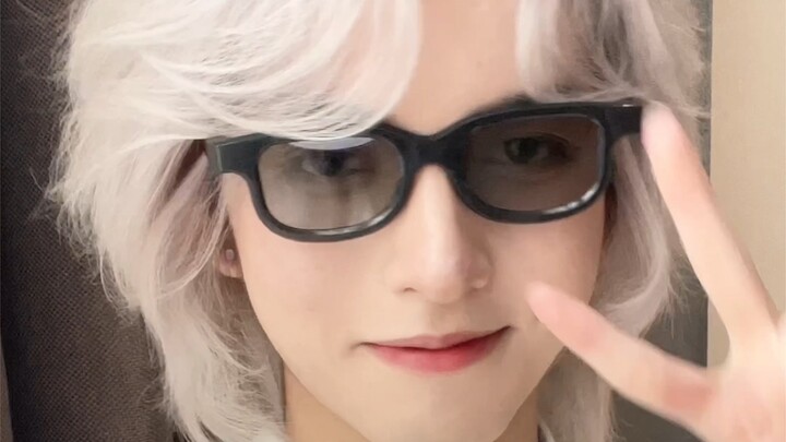 ฉันเรียกมันว่าคลิปสอนแต่งหน้าผู้ชายที่ทั้งอยากเก็บกวาดแต่ก็อยากปล่อยปละละเลย