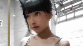 Teman-teman, saya bukanlah orang yang berdimensi kedua.