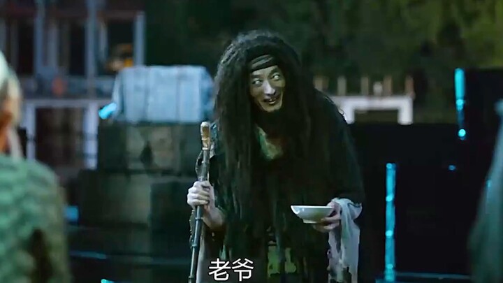 A couple was selling wontons when a blind beggar walked up and actually demanded their heads!