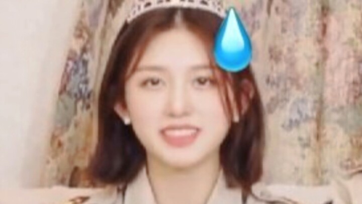 เสี่ยวปู้เตี้ยในฤดูใบไม้ร่วงกับน้องสาวยักษ์ทั้งห้าของเธอ