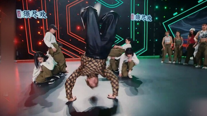 การต่อสู้ของลูกเรือในเกม Dance Club 2 ดุเดือดมาก! - ท่าไม้ตายของ Zando กำลังออกมาอย่างต่อเนื่องพร้อม