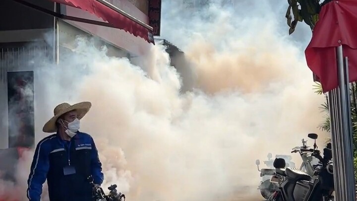 จัดหนักขนาดนี้ยังกำจัดยุงไม่หมด ยากจริงๆ!