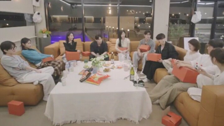 Noona_Is_A_Woman_to_Me_Season_2_ep3