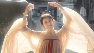 رأسك يؤلمك، صديقتك تعلمت رقصة بـ 3000، أين المشكلة؟ #حياة_العشاق_اليومية #صديقة_غبية