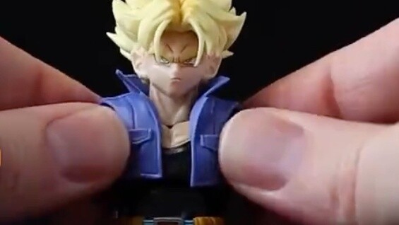 Ulasan singkat tentang Trunks versi baru Bandai SHF, yuk simak apa saja yang menarik dari versi baru