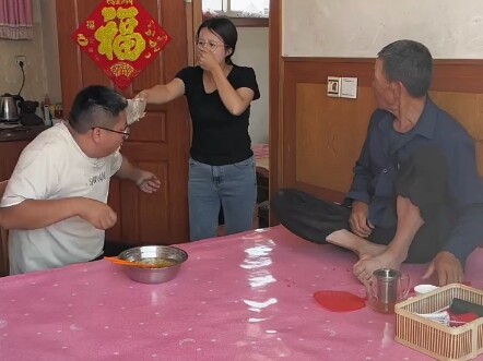 来丈母娘家是最开心的