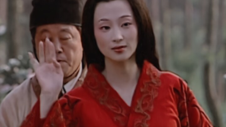She is of the Wei clan; no matter how gentle and respectful she may be, her innate fierceness and fi