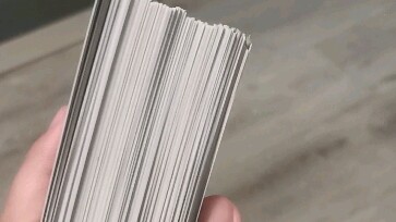 المبتدئ يلعب يوغي يو للمرة الأولى وفتح حزمة تكميلية.. هل نسبة ظهور البطاقات طبيعية؟