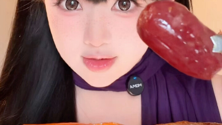 ไส้กรอกย่างร้อนๆ กัดกินเพลินๆ