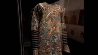 Jubah naga kuno sangat detail sehingga tidak boleh ada sehelai benang pun yang lepas, jika tidak mak