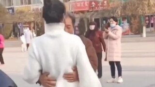 Grandpa is a teenager until his death, don't touch my daughter-in-law