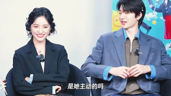Shen Yue and Lin Yi—another pointless bit of chemistry. Even their pick-up lines are the same!