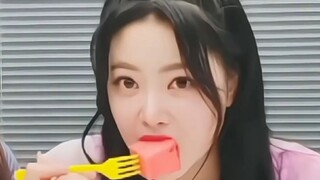 【Hong En Cai】Smiling Potato's Eating Habits