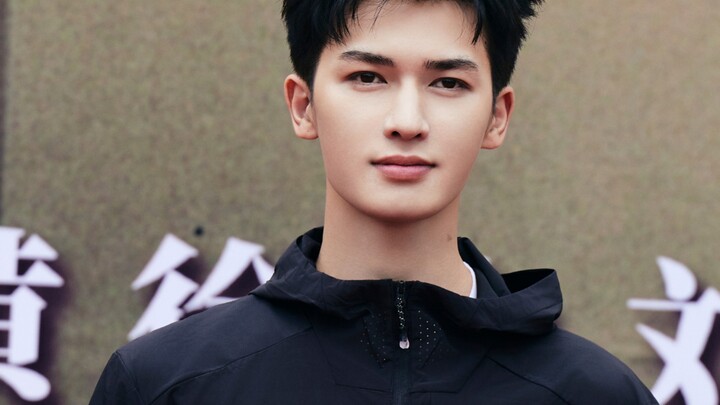 بالفعل وجدناه لفريق التصوير، إنه حقًا يجيد الرقص.