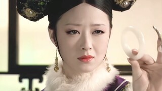After Hua Fei's death, the colors in the harem became darker.