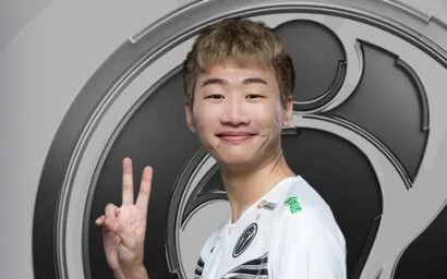 Ninh Vương bình luận gay gắt: “Một mùa giải luyện một AD khó vậy sao? (Sao tự dưng chúng ta lại quay