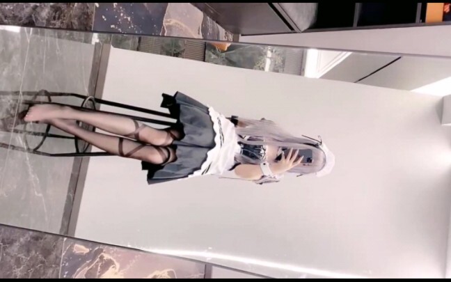 ใส่ถุงเท้าแบบนี้ในหน้าหนาว ถุงเท้าหนาจนฉันแทบจะอึดอัดตายอยู่แล้ว!