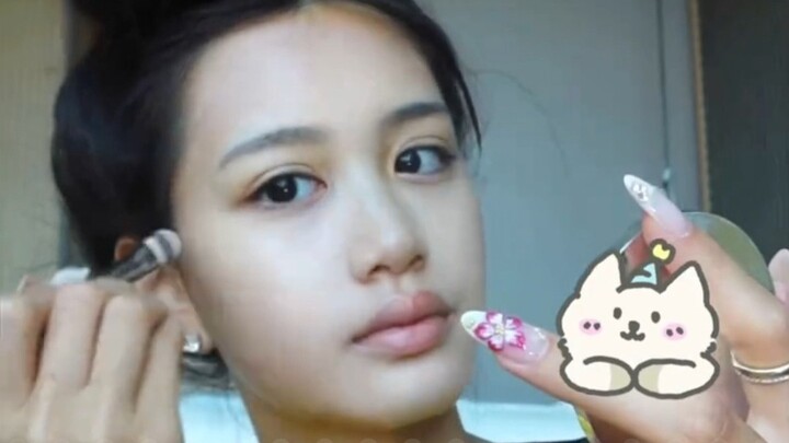 After watching Zhong Liti's daughter's makeup tutorial, I'm totally defeated!
