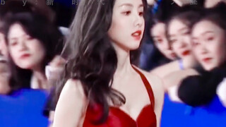 "Sự trong trắng không là gì so với sự gợi cảm"